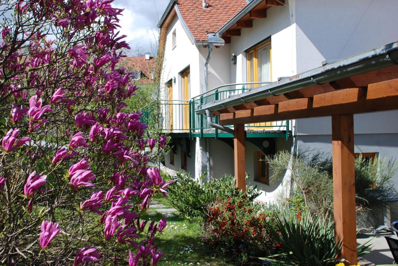 Pension Christina Weiz Extérieur photo